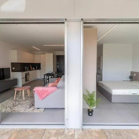 Argento Spectacular And Modern 5 For 4 Guests -by Easylife Swiss Apartment *