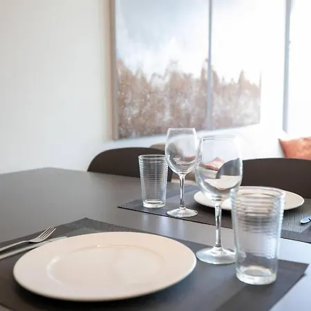 Argento Spectacular And Modern 5 For 4 Guests -by Easylife Swiss Apartment
